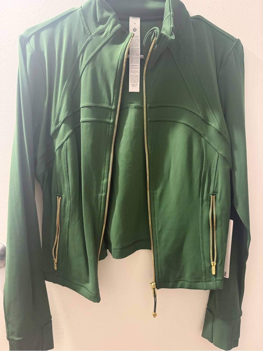 Lululemon DEFINE Green  Women's Zip-Front Jacket with Gold Hardware